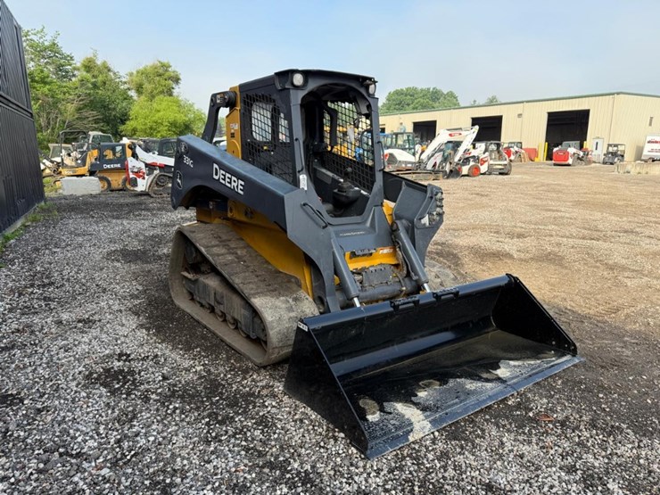 2019-deere-331g-image-6