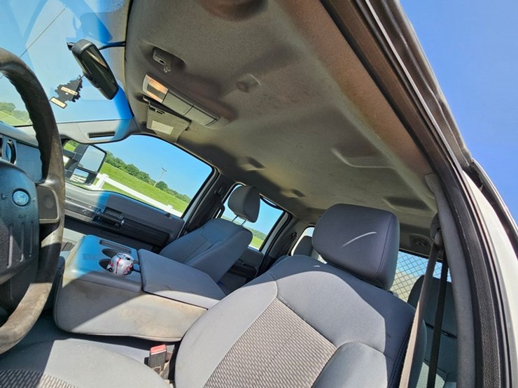 2011-ford-f350-image-34