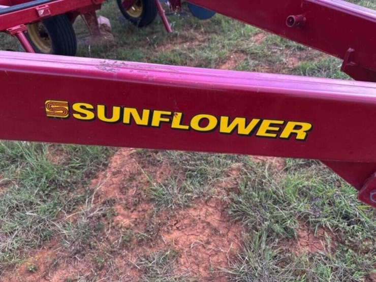 sunflower-7-shank-blade-plow---35'-image-2