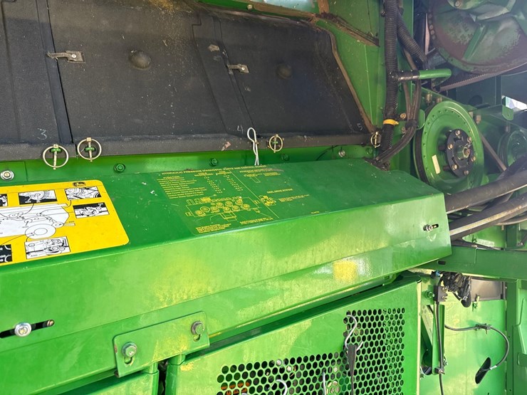 2010-john-deere-9870-sts-image-11