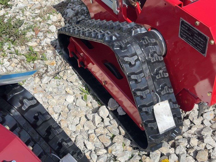 sdlool-sl800-remote-control-crawler-lawn-mower-image-12