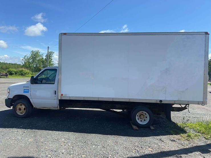 2019-ford-e450-image-7