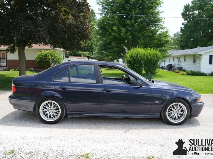 run-#228---2003-bmw-530i-sedan-image-4