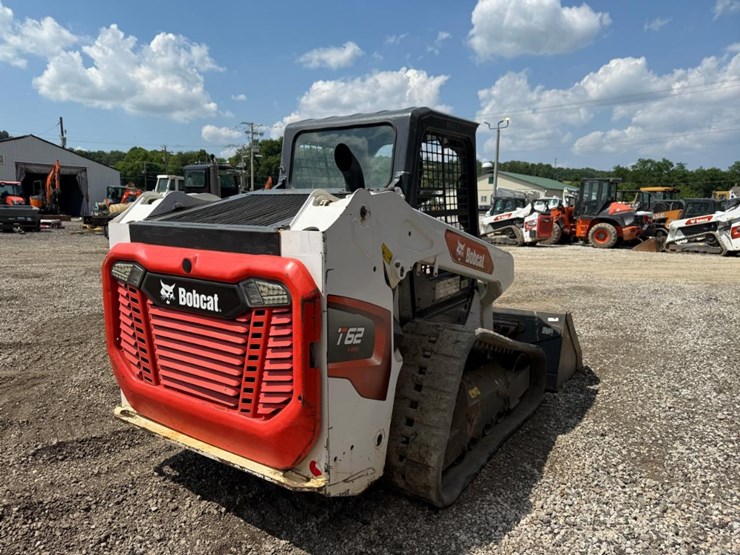 2022-bobcat-t62-image-4