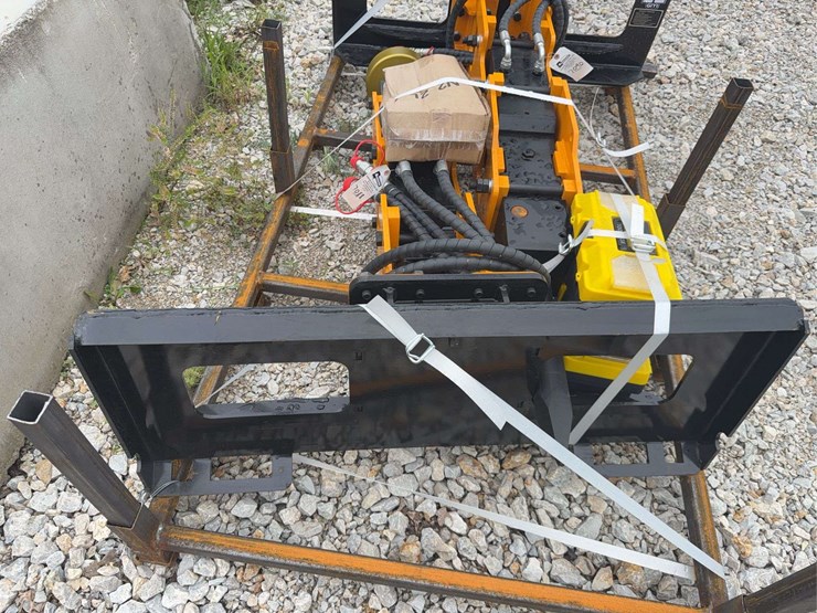 pile-hammer-model-d680-industrial-equipment-image-2