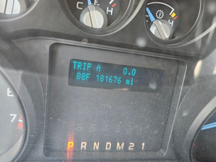 2011-ford-f350-image-25