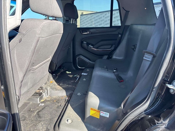 2018-chevrolet-tahoe-image-18