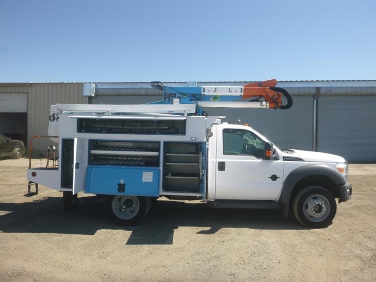2013-ford-f550-image-8