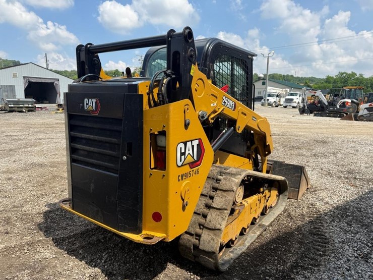 2021-caterpillar-259d3-image-4