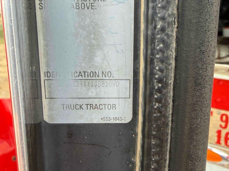 2001-kenworth-w900l-image-44