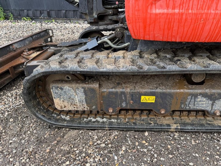 2019-kubota-kx040-image-17