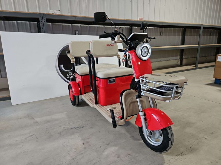 electric-tricycle-image-3