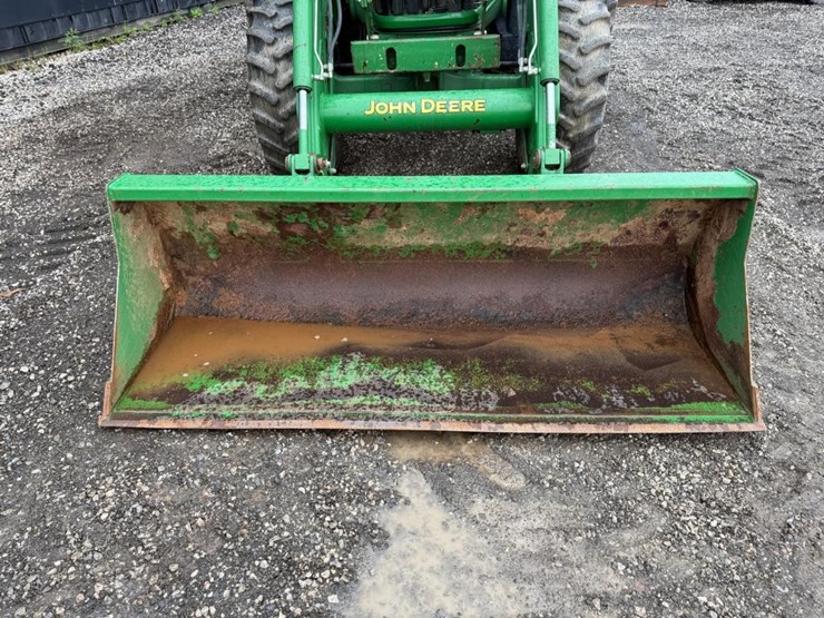 john-deere-6115d-image-9