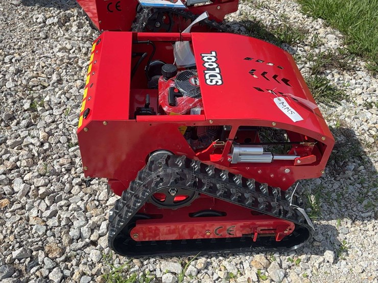 sdlool-sl800-remote-control-crawler-lawn-mower-image-3