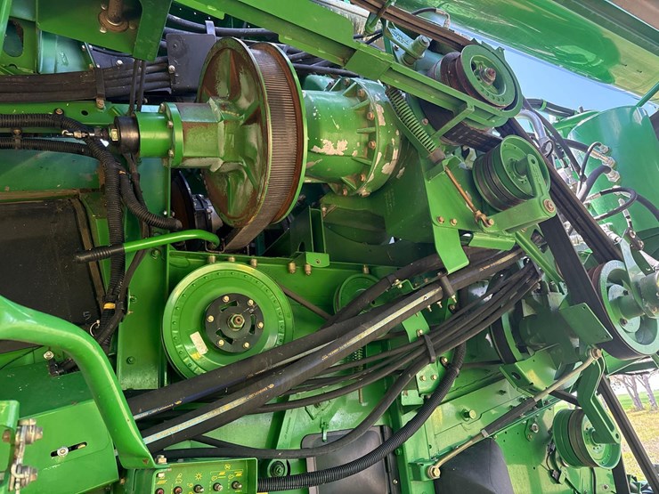 2010-john-deere-9870-sts-image-12