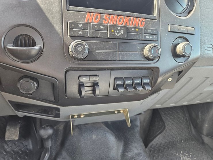 2011-ford-f350-image-30
