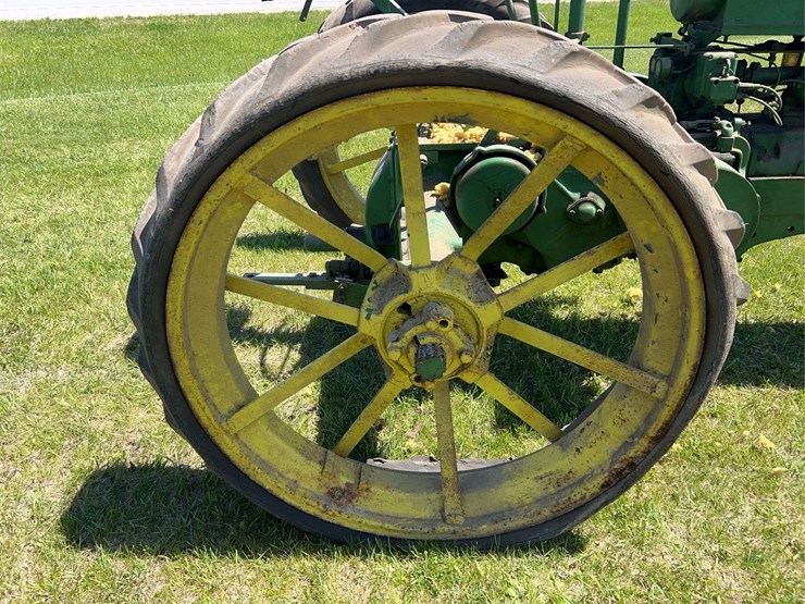 john-deere-b-image-31