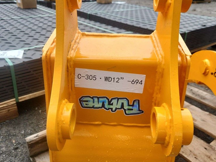 caterpillar-305-image-3