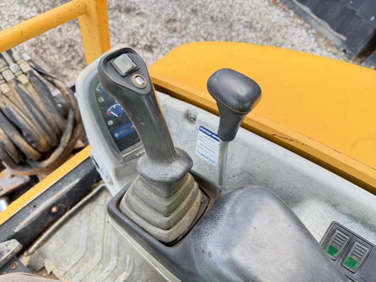 volvo-ecr28-image-21