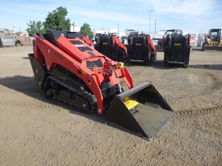 2026-sdlool-v1000-skid-steer-track-loader-image-2