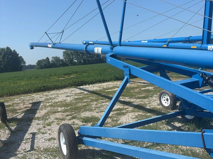 2014-brandt-10x70-swing-away-auger,-90-degree-gar-box-for-side-or-front-pto,-540pto,-s/n--111641-image-11