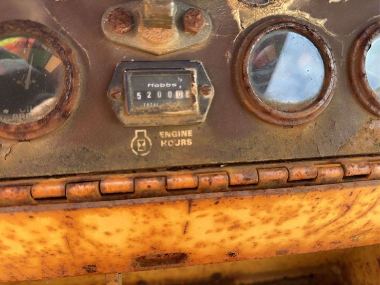 1986-case-450c-image-24