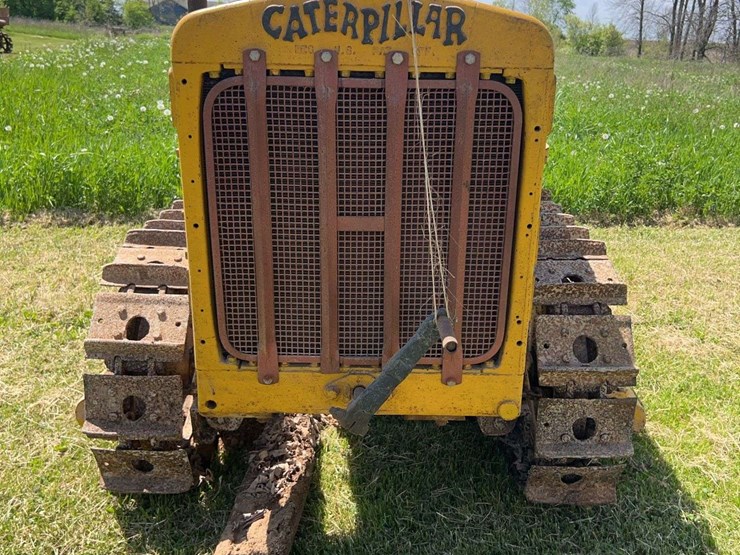 caterpillar-ten-image-8