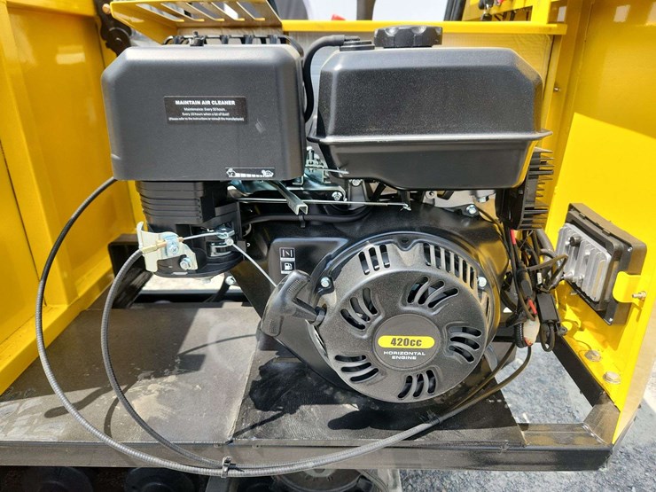 crawler-dumper-with-seat-image-9