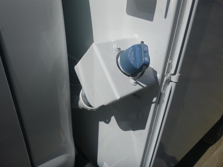 2013-ford-f550-image-29