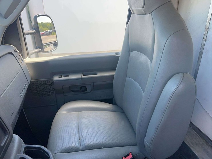 2019-ford-e450-image-23