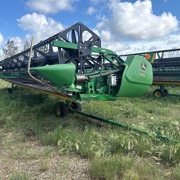 JOHN DEERE 635D
