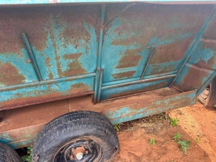 16'-oklahoma-pride-portable-feeder-image-9