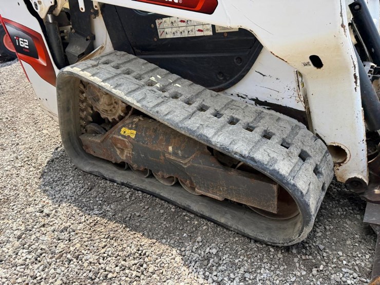 2022-bobcat-t62-image-13
