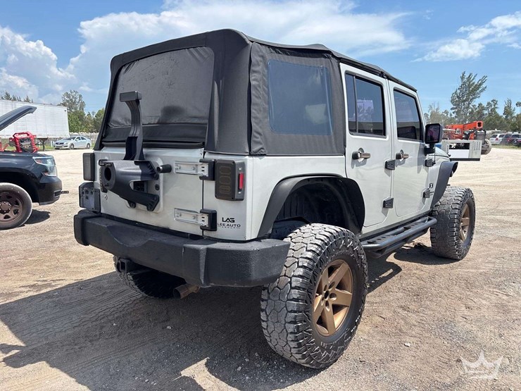 2007-jeep-wrangler-image-34