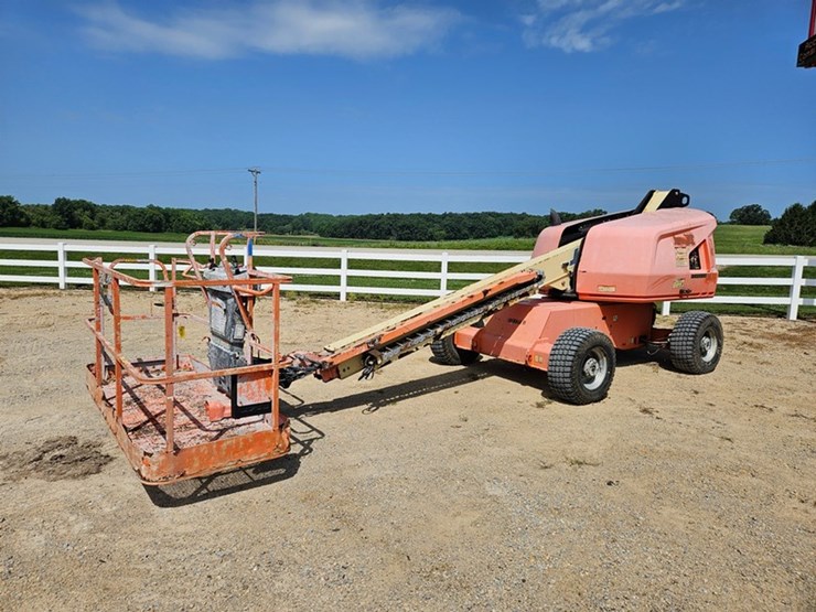 2015-jlg-400s-image-1