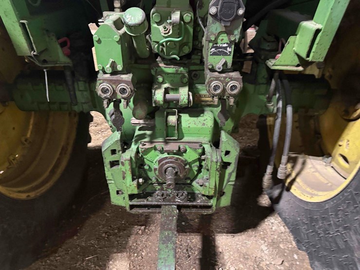 john-deere-4440-image-3