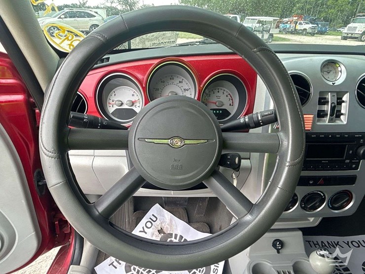 2007-chrysler-pt-cruiser-image-13