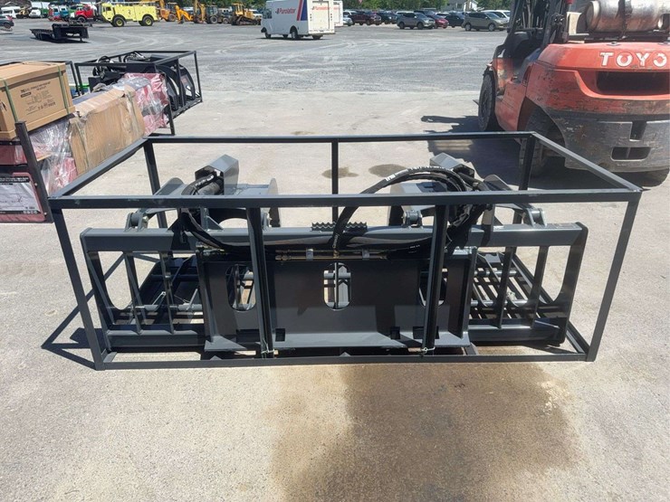 skid-steer-grapple---84"-sf-sg84-image-3