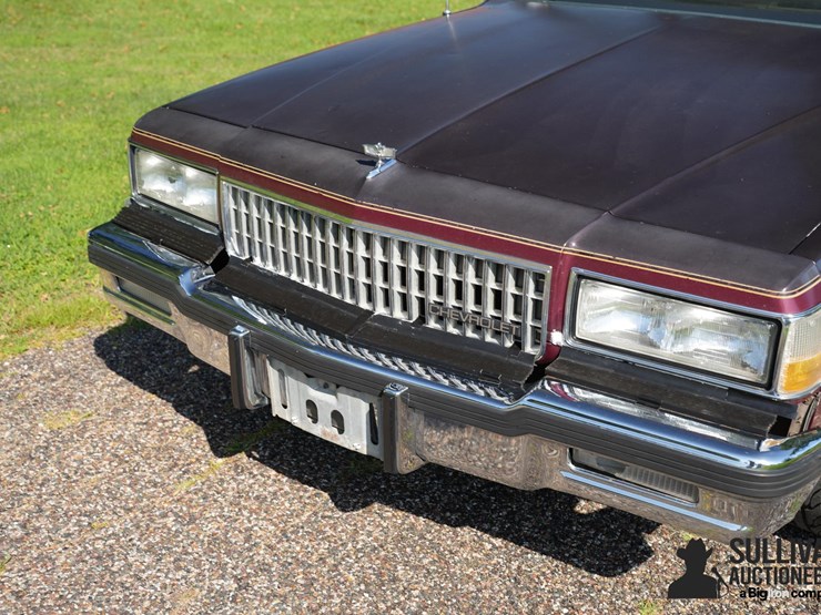 run-#30---1988-chevrolet-caprice-sedan-image-9