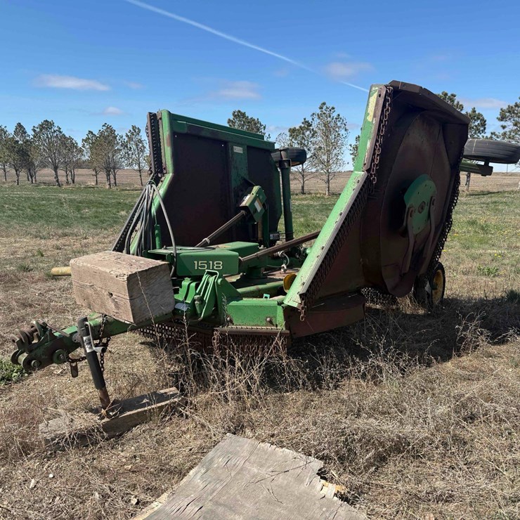 JOHN DEERE 1518