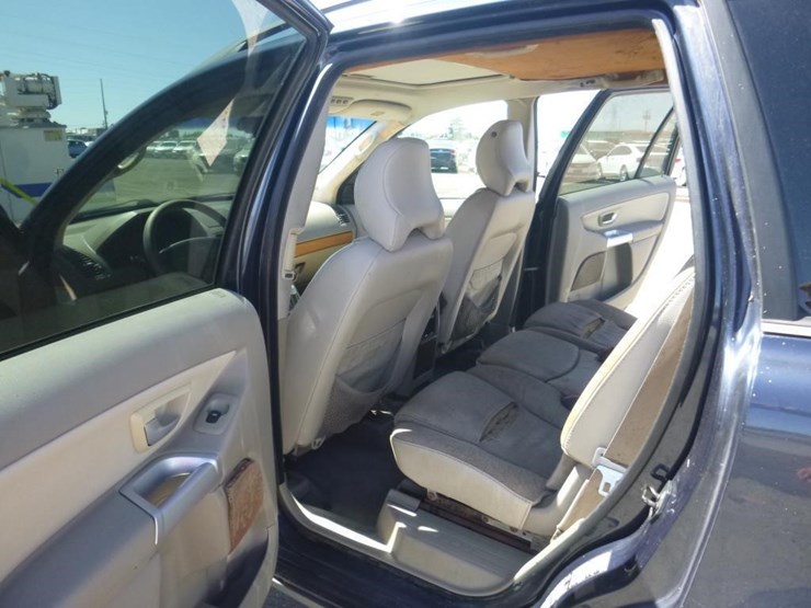 2004-volvo-xc90-image-7