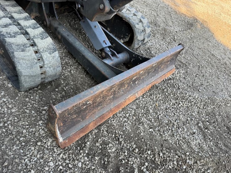 2017-bobcat-e26-image-10
