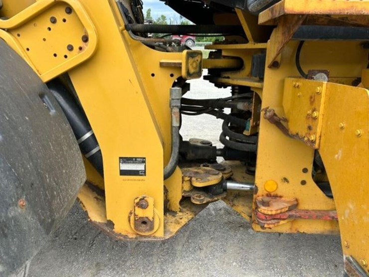 2016-caterpillar-938k-image-56
