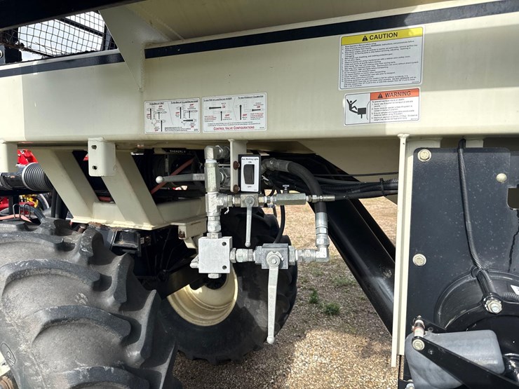 2006-bourgault-8710-air-seeder-image-18