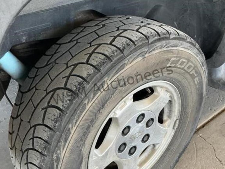 2003-chevrolet-avalanche-p/u-image-8