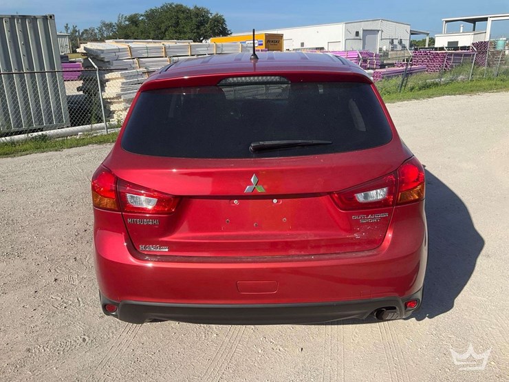 2016-mitsubishi-outlander-image-26