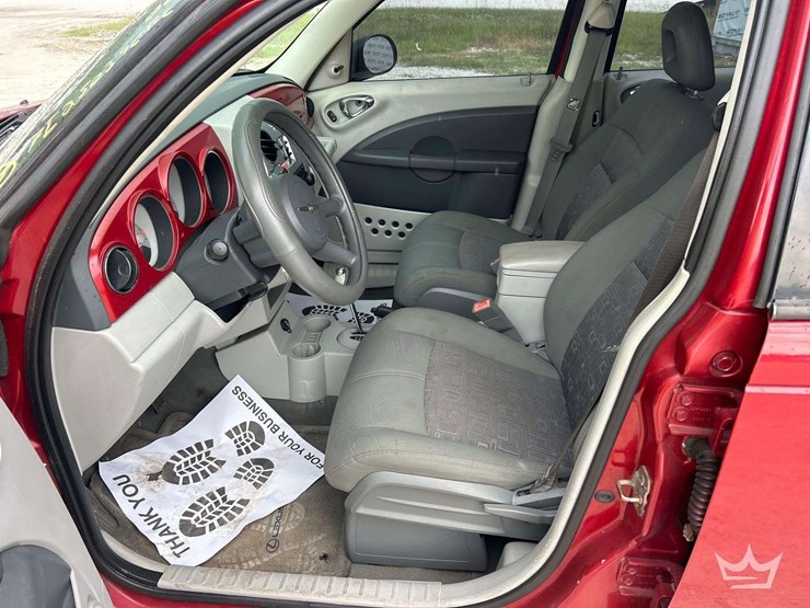2007-chrysler-pt-cruiser-image-12
