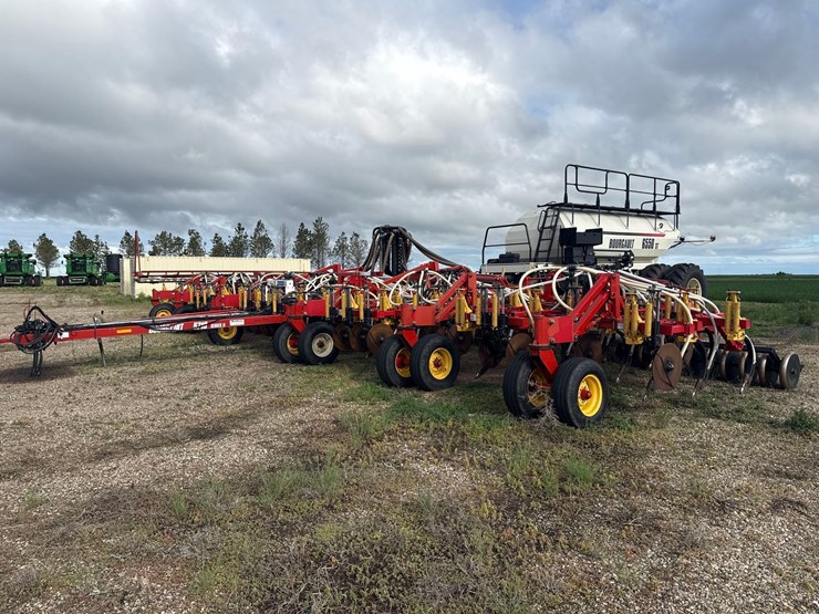 2006-bourgault-8710-air-seeder-image-26