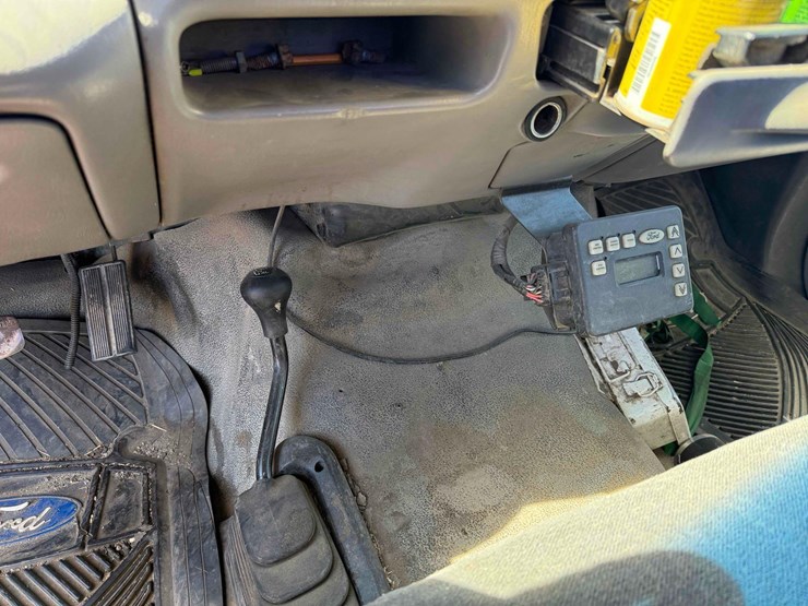 1999-ford-f350-image-9