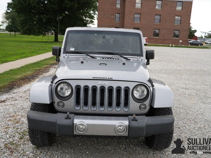 2015-jeep-wrangler-image-2